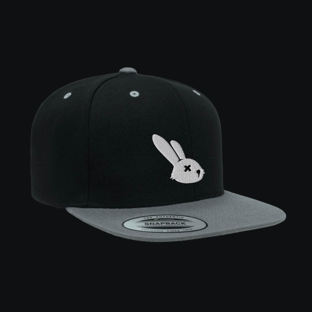 Bunny Snapback, black and grey visor